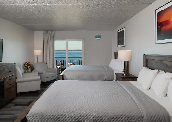 Luxurious Hotels in Lake Geneva, Wisconsin